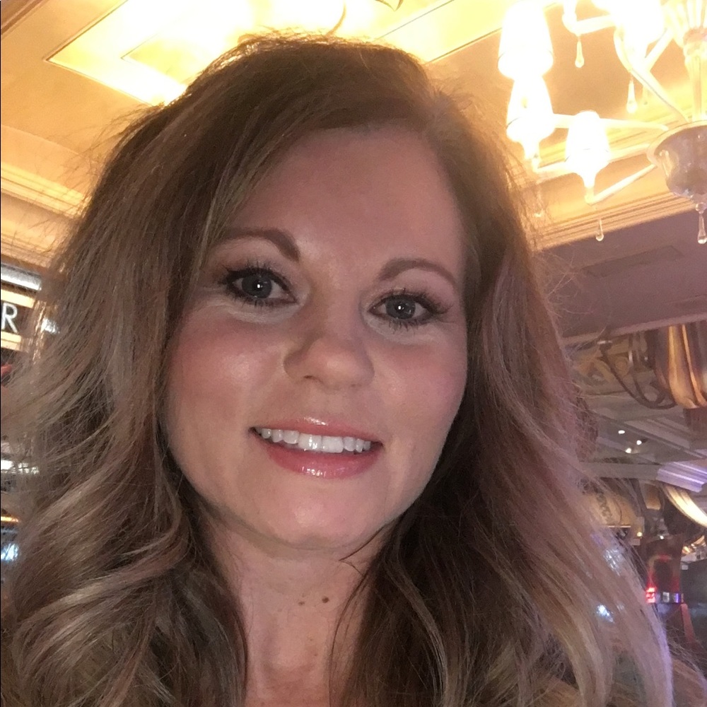 Meet your Posher, Angie